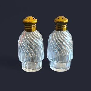 Vintage 1950s Miniature Salt And Pepper Shakers Swirl Glass 2.5” tall